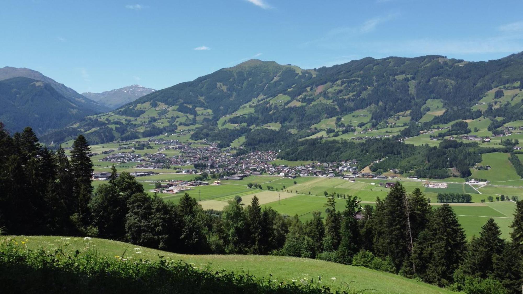 Grand Alpin Panorama Lodge Top 3 Hart im Zillertal Exterior photo
